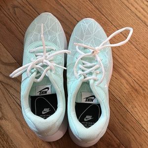 These been worn once. Still in perfect condition. No longer fit.